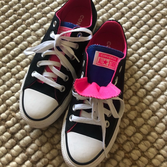 womens converse double tongue shoes